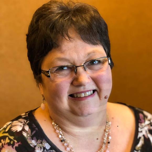 Meet your Posher, Paula crumley - Picture 1 of 1